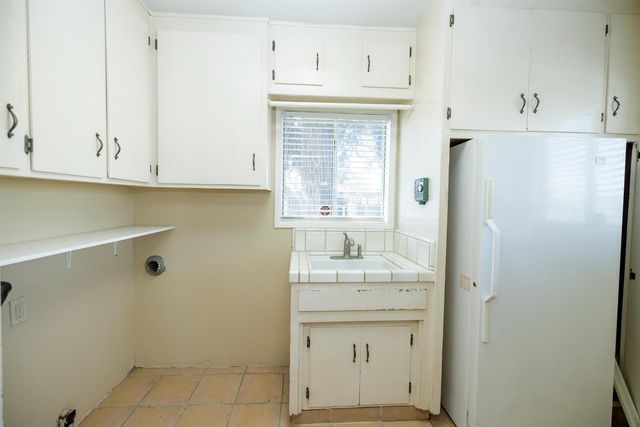 13249 Lake Rd, Hickman, CA 95323