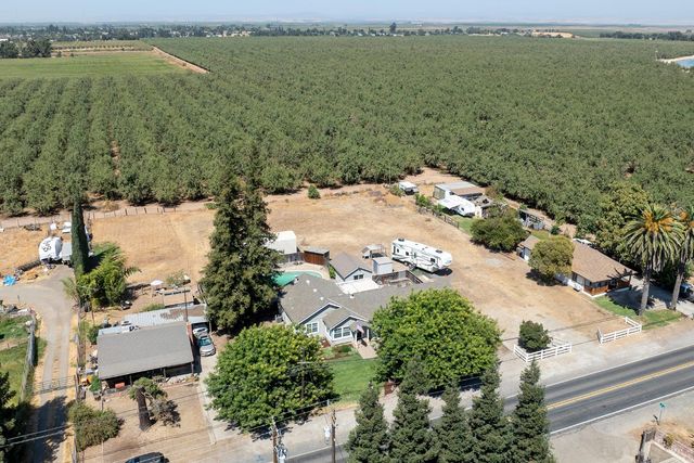 13249 Lake Rd, Hickman, CA 95323