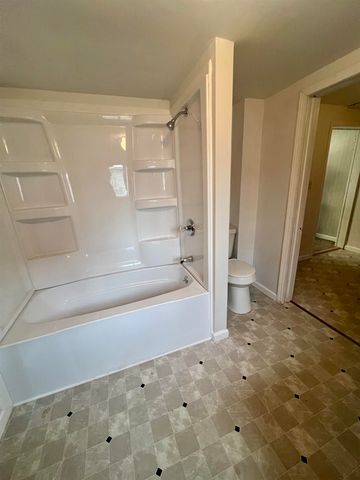 526 Hannah Avenue, Alma, MI 48801