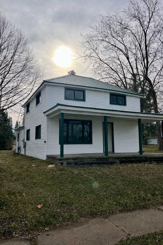 526 Hannah Avenue, Alma, MI 48801