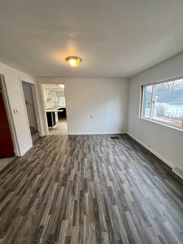 526 Hannah Avenue, Alma, MI 48801