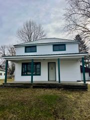 526 Hannah Avenue, Alma, MI 48801
