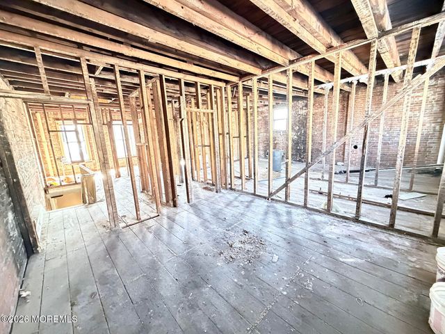 42 Broad Street, Keyport, NJ 07735