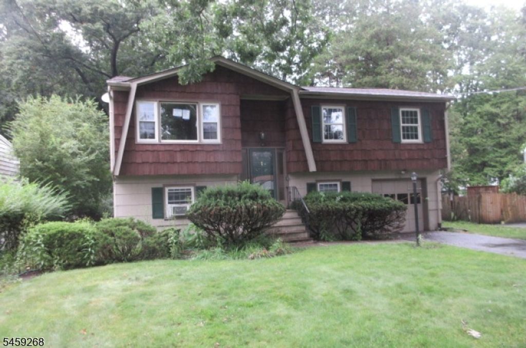 13 Roanoke Ave, Rockaway Twp., NJ 07866 — photo 2