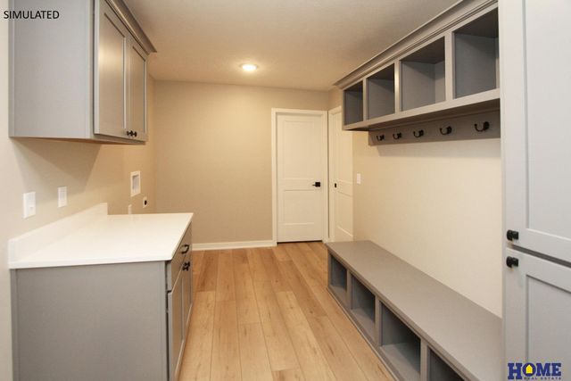 10930 Grantham Drive, Lincoln, NE 68527
