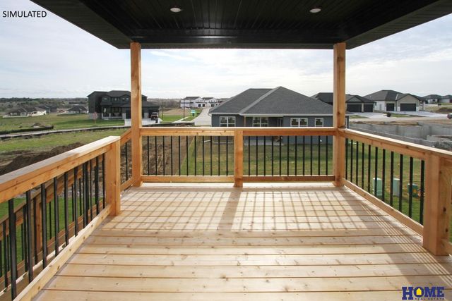 10930 Grantham Drive, Lincoln, NE 68527