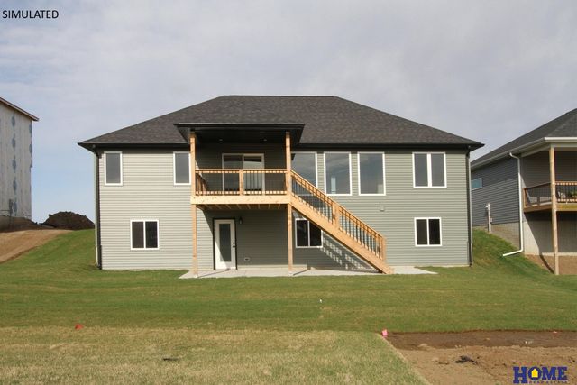 10930 Grantham Drive, Lincoln, NE 68527