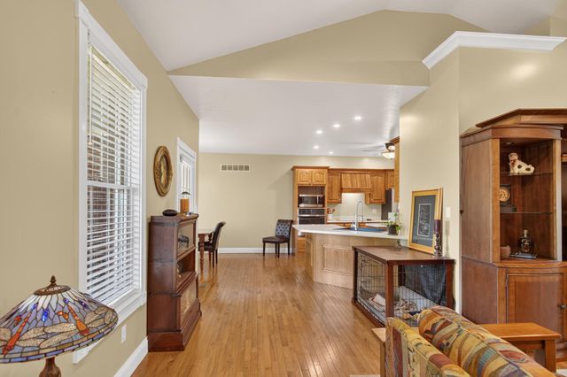 227 Rebecca Lane, Stanford, KY 40484
