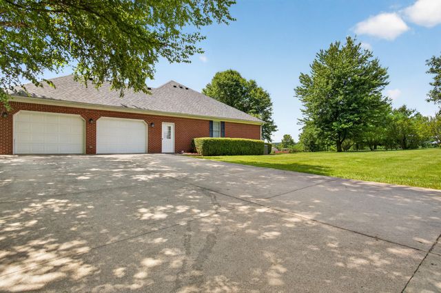 227 Rebecca Lane, Stanford, KY 40484