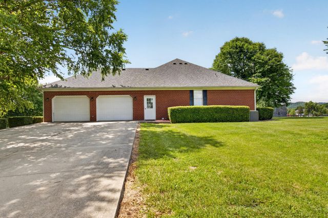 227 Rebecca Lane, Stanford, KY 40484