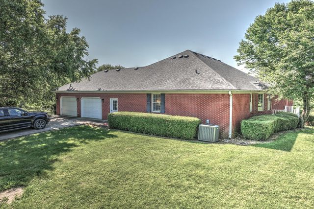 227 Rebecca Lane, Stanford, KY 40484