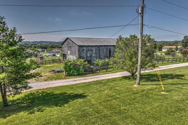 227 Rebecca Lane, Stanford, KY 40484