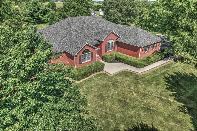227 Rebecca Lane, Stanford, KY 40484