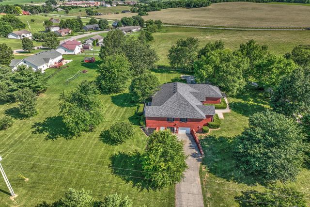 227 Rebecca Lane, Stanford, KY 40484