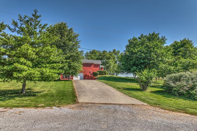 227 Rebecca Lane, Stanford, KY 40484