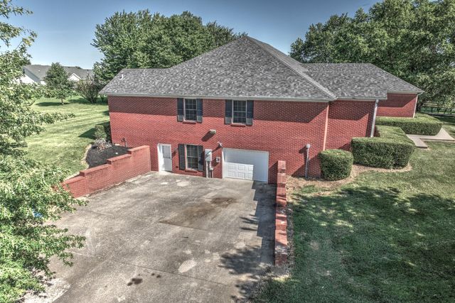 227 Rebecca Lane, Stanford, KY 40484