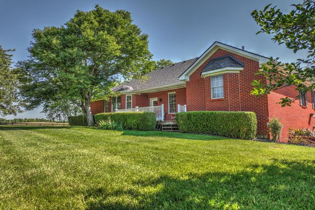 227 Rebecca Lane, Stanford, KY 40484