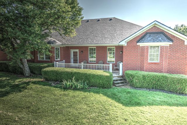 227 Rebecca Lane, Stanford, KY 40484