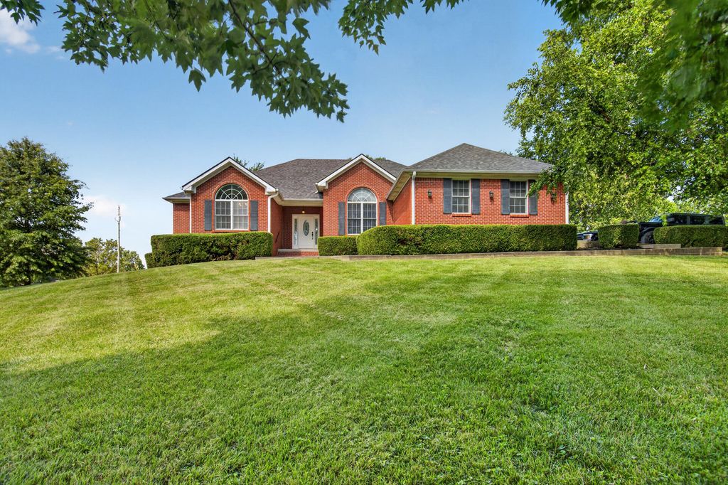 227 Rebecca Lane, Stanford, KY 40484