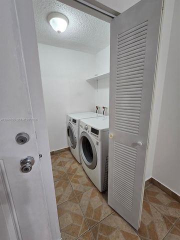 15620 SW 80th Street H-108, Miami, FL 33193