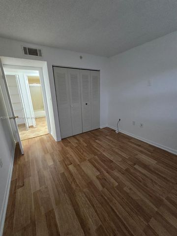 15620 SW 80th Street H-108, Miami, FL 33193