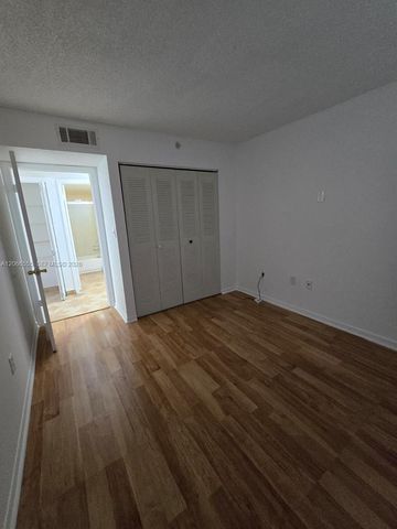 15620 SW 80th Street H-108, Miami, FL 33193