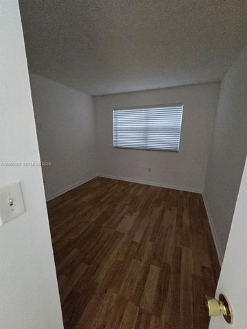 15620 SW 80th Street H-108, Miami, FL 33193