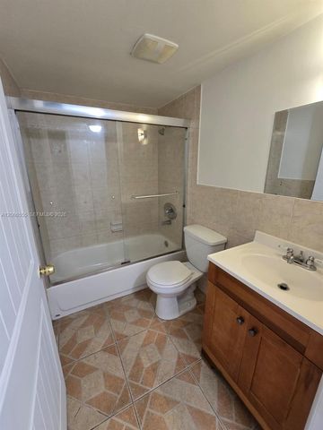 15620 SW 80th Street H-108, Miami, FL 33193