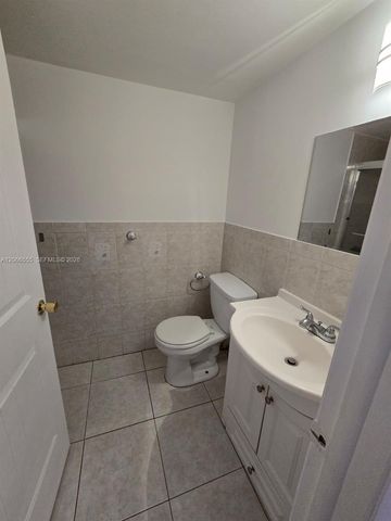 15620 SW 80th Street H-108, Miami, FL 33193