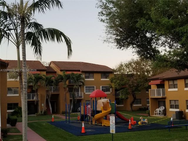 15620 SW 80th Street H-108, Miami, FL 33193