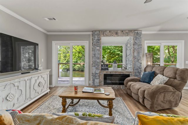 1 Guadalajara Lane, Hot Springs Village, AR 71909