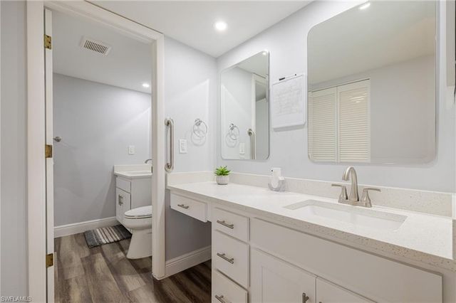 600 Misty Pines CIR 104, Naples, FL 34105
