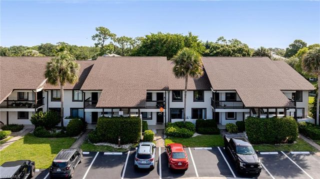 600 Misty Pines CIR 104, Naples, FL 34105