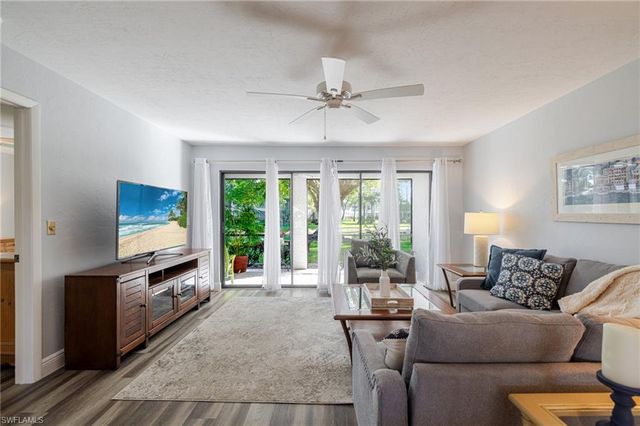 600 Misty Pines CIR 104, Naples, FL 34105