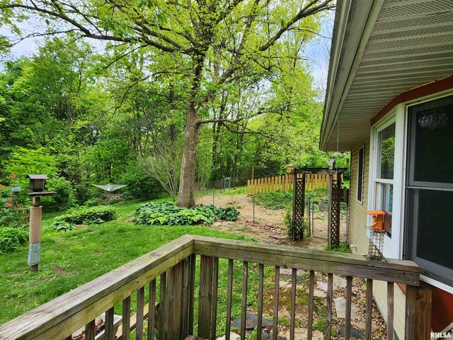 500 Claypool Street, Cantrall, IL 62625