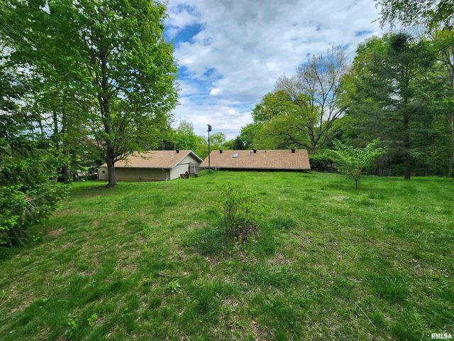 500 Claypool Street, Cantrall, IL 62625