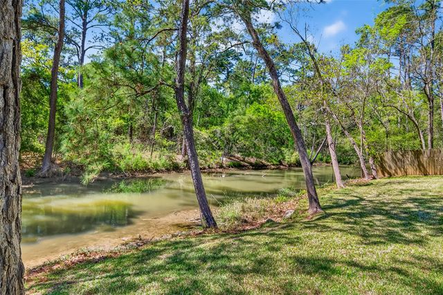 1015 Oak Leaf Street, La Porte, TX 77571