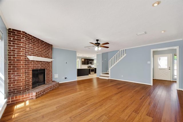 1015 Oak Leaf Street, La Porte, TX 77571