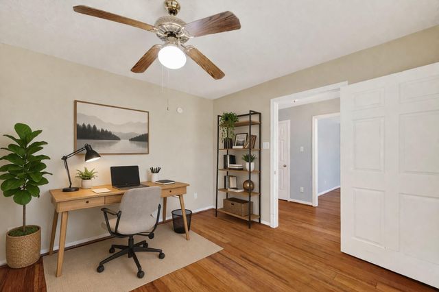 1015 Oak Leaf Street, La Porte, TX 77571