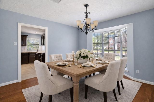 1015 Oak Leaf Street, La Porte, TX 77571