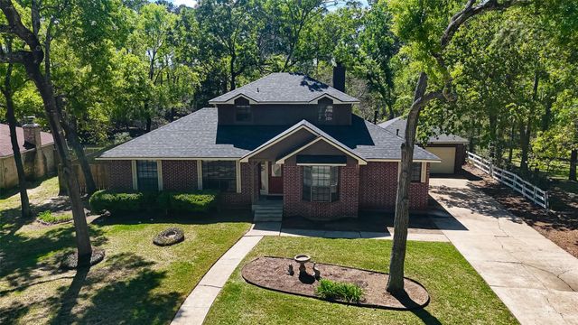 1015 Oak Leaf Street, La Porte, TX 77571