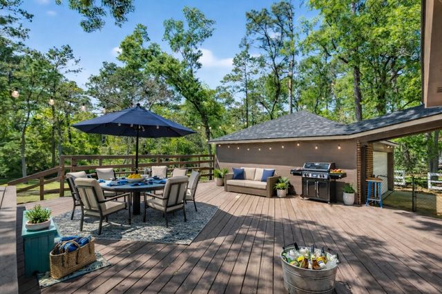 1015 Oak Leaf Street, La Porte, TX 77571