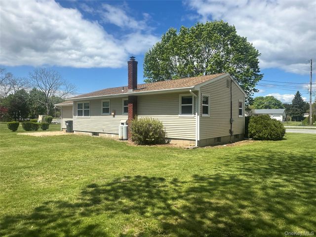 16400 County Road 48, Cutchogue, NY 11935