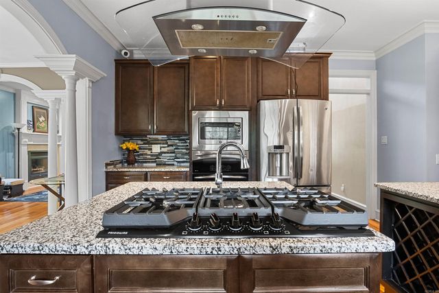 9770 Springhill Farms Drive, Alexander, AR 72002