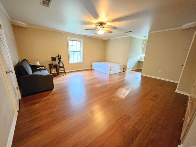 9770 Springhill Farms Drive, Alexander, AR 72002