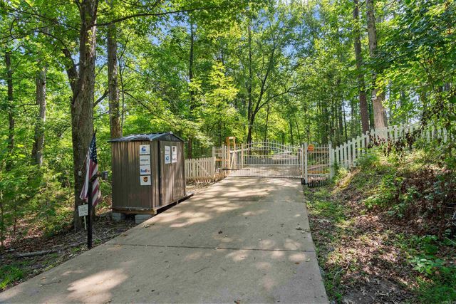 9770 Springhill Farms Drive, Alexander, AR 72002