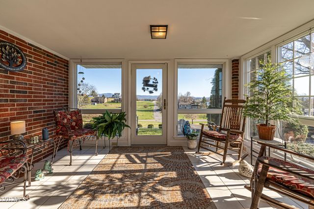 442 South Monte Vista Drive, Glade Spring, VA 24340