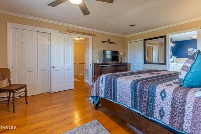 442 South Monte Vista Drive, Glade Spring, VA 24340