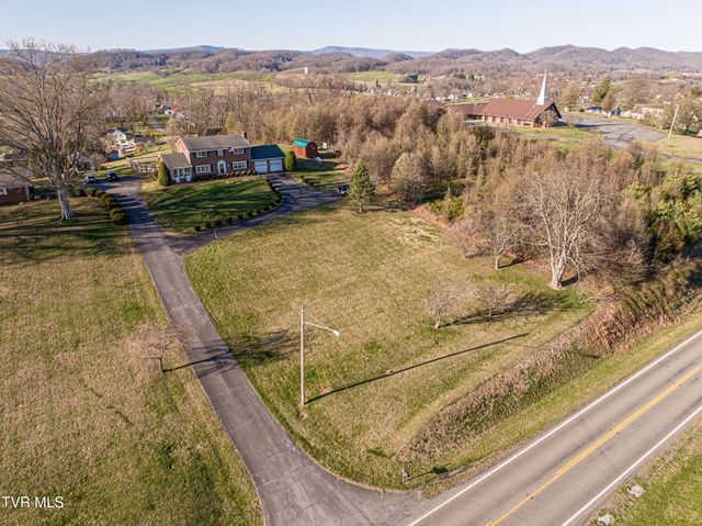 442 South Monte Vista Drive, Glade Spring, VA 24340