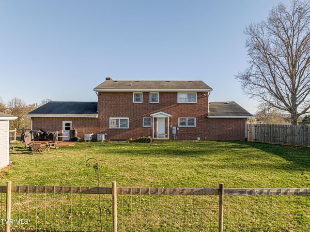442 South Monte Vista Drive, Glade Spring, VA 24340